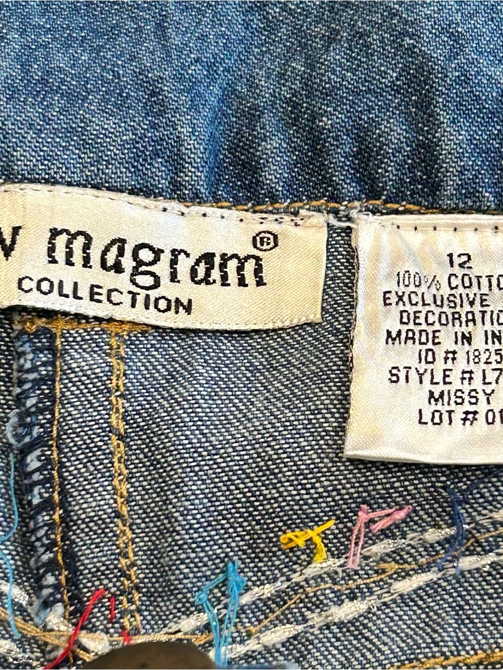 Lew Magram Collection women size 12 Blue Jeans with embellished jeweled details - Picture 6 of 7